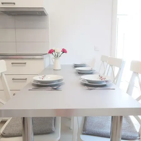 Vmv In City Apartment *