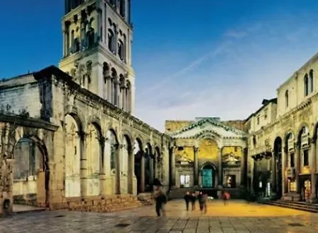 Vmv In City * سبليت